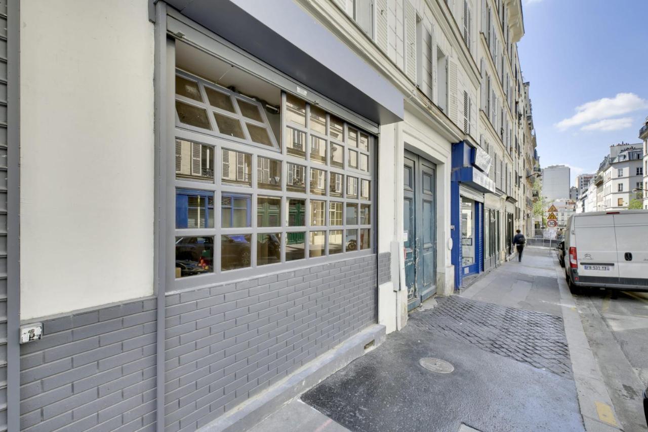 Апартаменты Bright Charming Modern Studio By Dreamy Canal St Martin 10Eme Metro Goncourt Париж Экстерьер фото